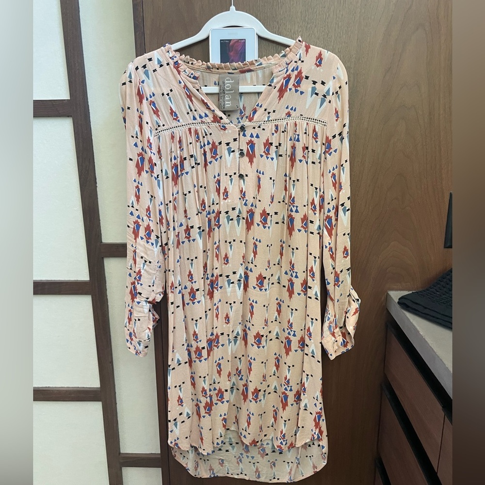 Lightweight versatile knee length dress form Anthropologie